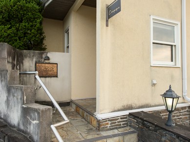 サプライズを演出するケーキのプレゼントも