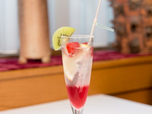 ワインの他にオリジナルカクテルも