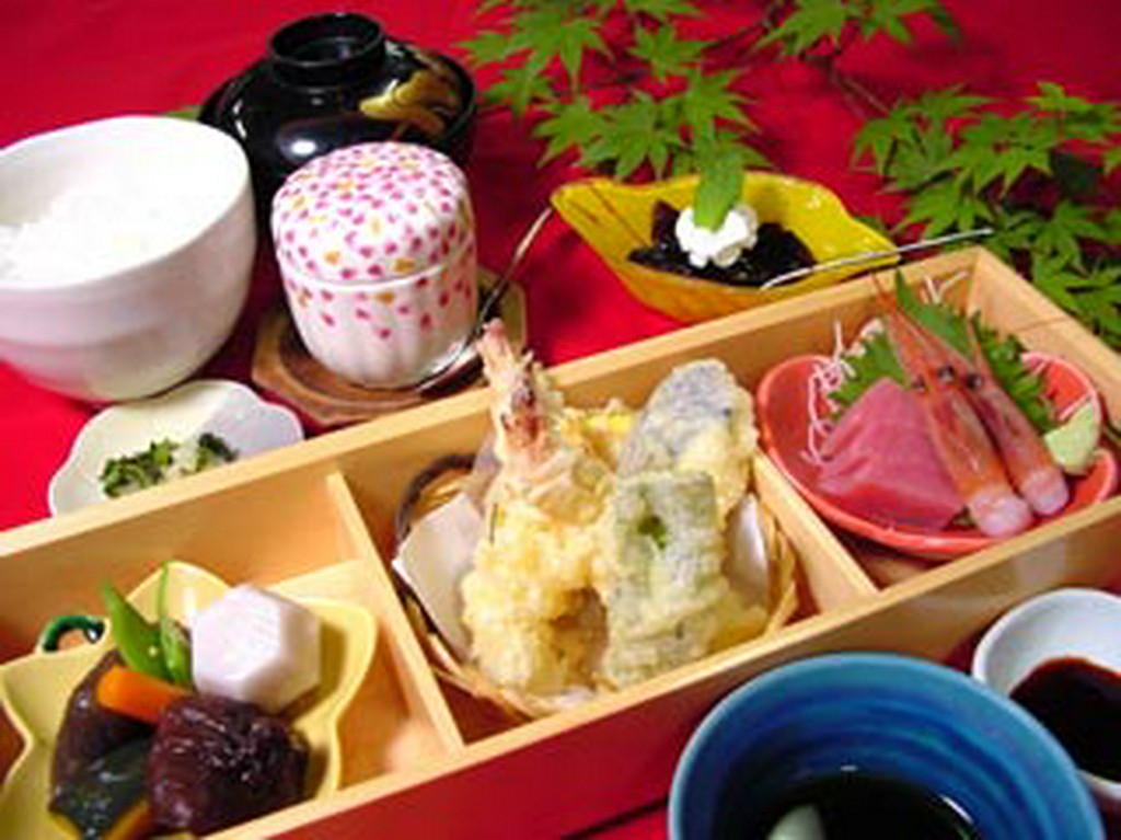 ランチタイムの一番人気です、これで￥1250はお値打ち