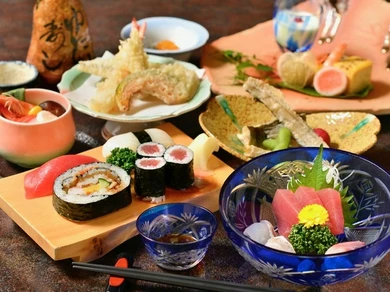 南知多の海の幸が、老舗寿司店の大将の腕により至福の一皿へ。