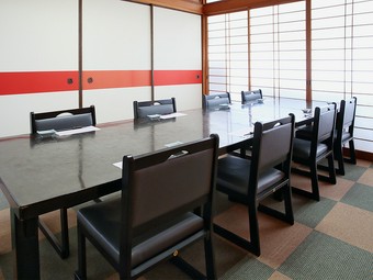 ご家族のハレの日の会食に相応しい、和の佇まい