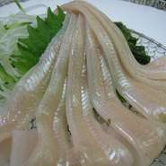 シャブシャブ、刺身、唐揚げ、天ぷら、かき揚げ、オリーブオイル焼き、蒸し物等。（お刺身は要予約）