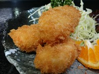 ズワイの身がたくさん入った自家製のコロッケです。