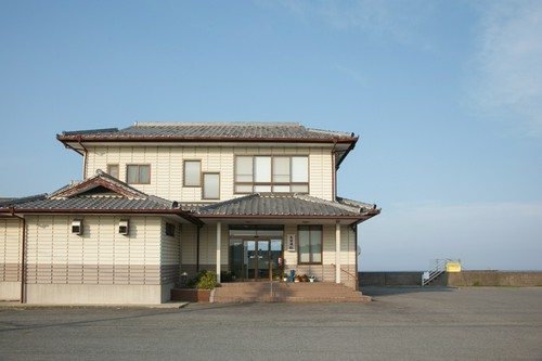 店内からは三河湾の絶景を眺めるロケーション