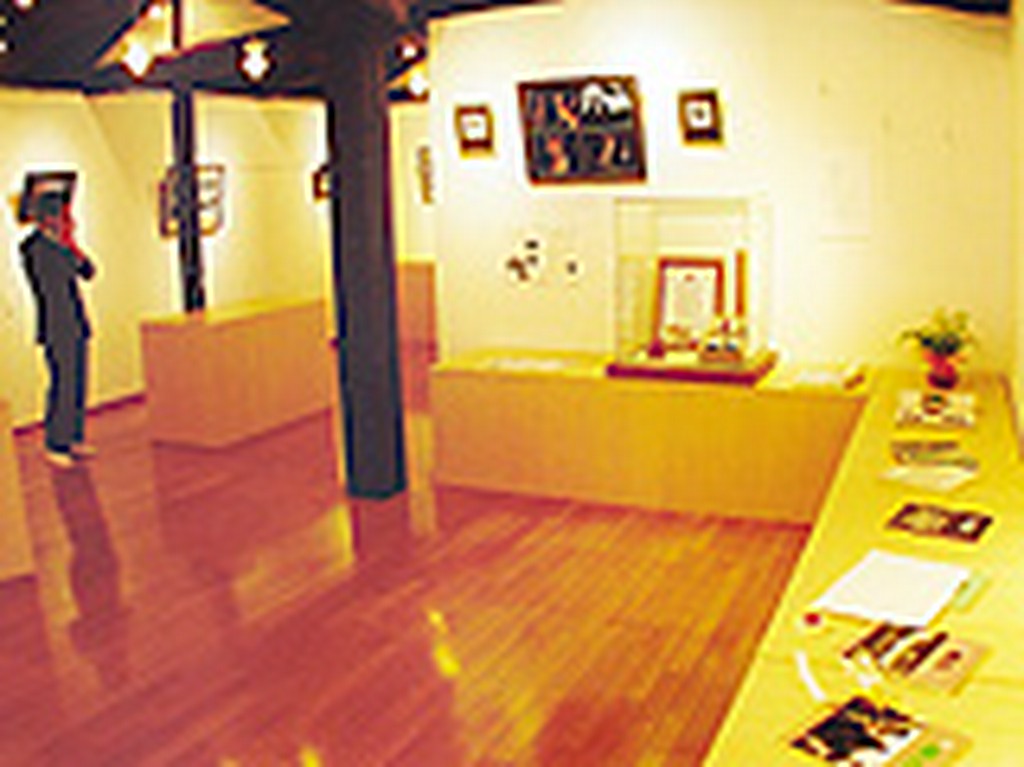 ２階、ギャラリー「風の道」