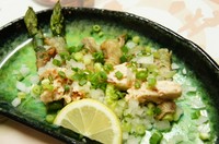 アスパラの牛肉巻きに梅バターをのせてさっぱりとお召し上がりいただけます