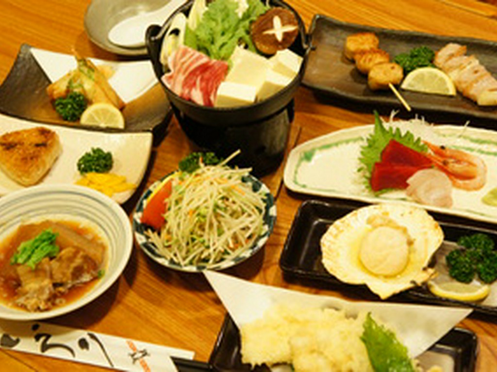 炉端焼きのこコース料理か、お好み焼きを焼きながら少人数で。