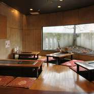 ゆっくりくつろいで食事をお楽しみ頂けます。