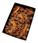 醤油ベースにワインの隠し味、こだわりの近江牛にからめて一気に焼き上げました。

[容器サイズ] 約12×18cm
