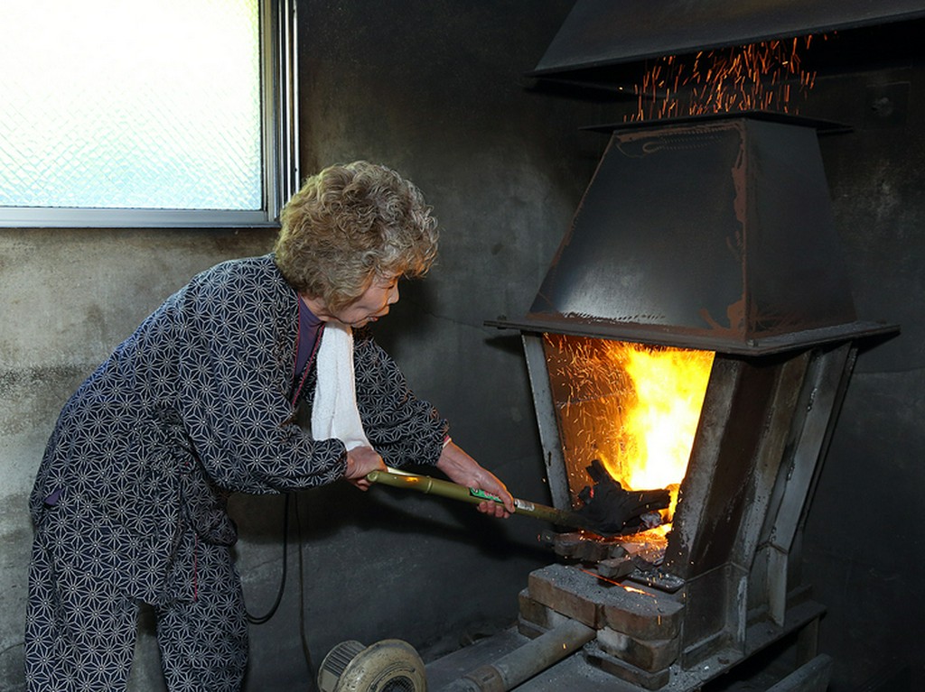 ほがらかな女将が迎えてくれる、あたたかいお店です