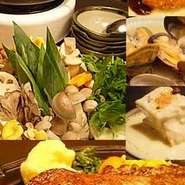 ☆４名様から承ります☆
前日までの予約制です。

14～15種類の具材の秘伝のきのこのお鍋は
冬季限定☆
特選サーロインステーキ150gは嬉しい１人
１枚ずつです♪
詳しくはコースページでご覧いただけます。