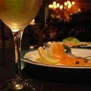 ビール、ワイン、焼酎…もちろんソフトドリンクも
ございます♪

あれこれ食べてみたい
いやいやここはがっつりいきたい
お気軽にご相談くださいませ。