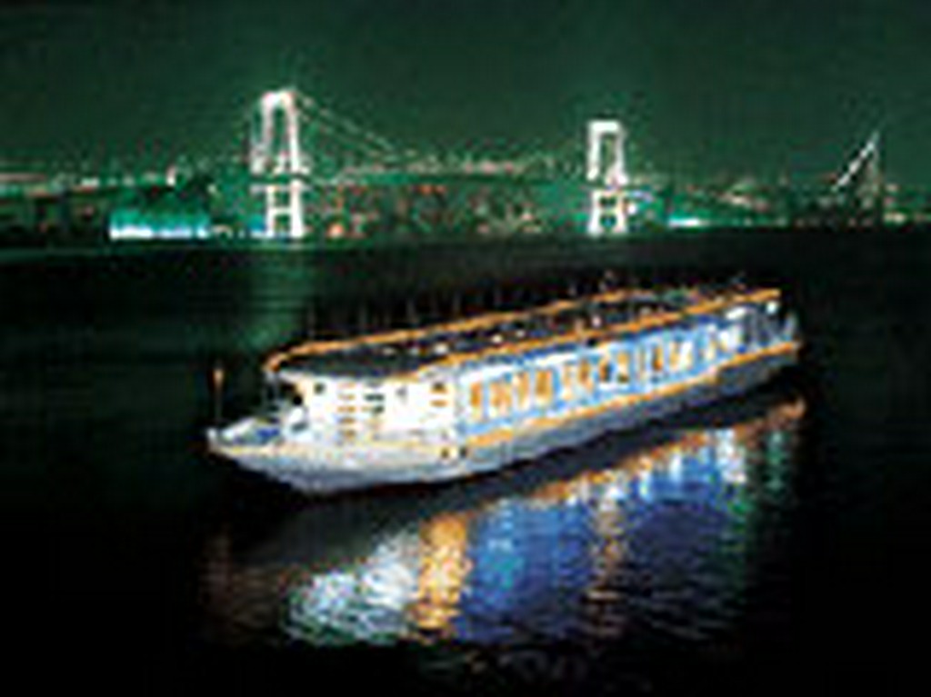 洋型船９０名乗り「天馬」