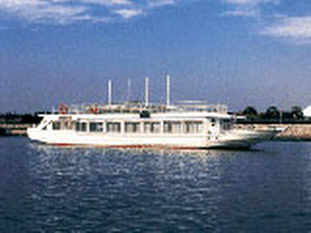 ランチクルーズも好評