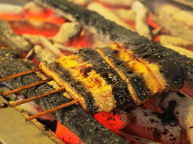 炭火で焼き上げた珠玉の鰻は舌がとろける美味しさです