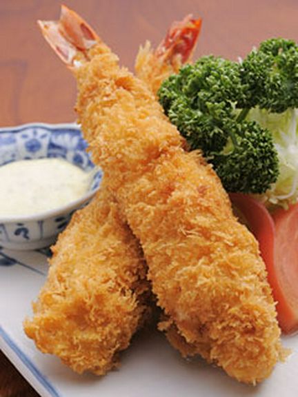 お店一番の人気メニュー『海老フライ定食』