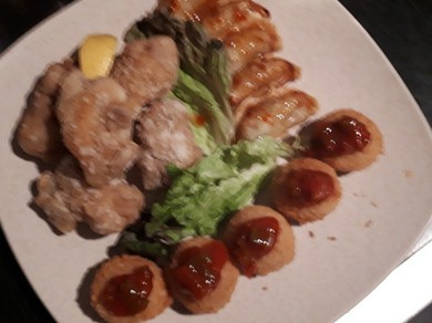 飲み会するなら月の子です