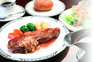「ブレゼ＆ソテー」の『飛騨牛ロースステーキ』