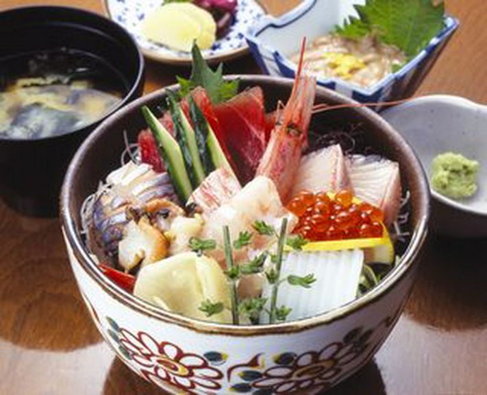 海鮮丼ぶり  \2500