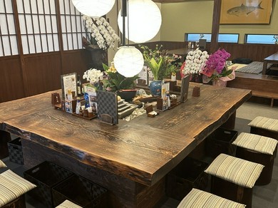 囲炉裏席あり　古き良き日本の雰囲気を体感できます