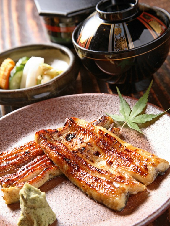 こだわりのわさび醤油でいただく『しら焼』（二枚）　　
