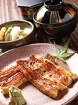 こだわりのわさび醤油でいただく『しら焼』（二枚）　　