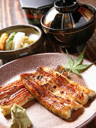こだわりのわさび醤油でいただく『しら焼』（二枚）　　
