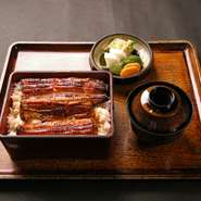うな重　愛鷹山　二枚　