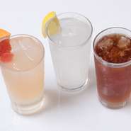 生グレープフルーツ、レモンサワー、ウーロン割り、梅干しサワーなど