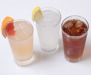 生グレープフルーツ、レモンサワー、ウーロン割り、梅干しサワーなど