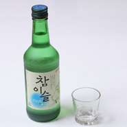竹炭で濾過した飲みやすい韓国焼酎