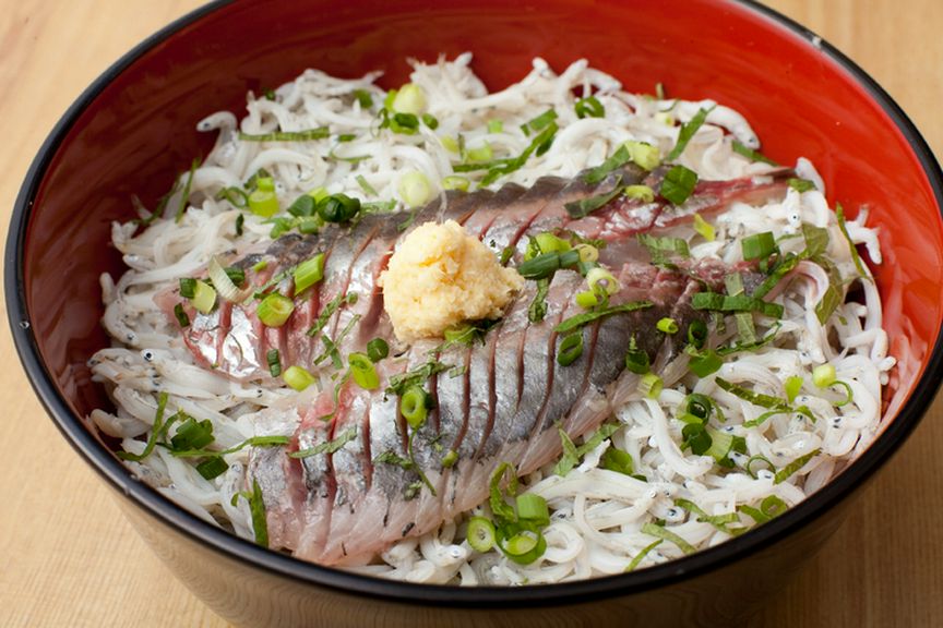 アジ釜揚げしらす丼