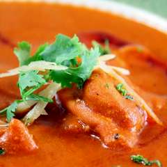 挑戦者求む！チキンマサラ(ナンorライス付) 1400円