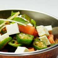 オクラとカッテージチーズのカレー