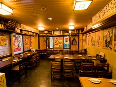 個室は18名様前後をご用意。20名様以上ならフロア貸切にてご案内