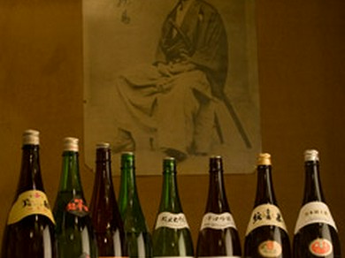 お料理とよく合う高知のお酒や全国のお勧め地酒が豊富