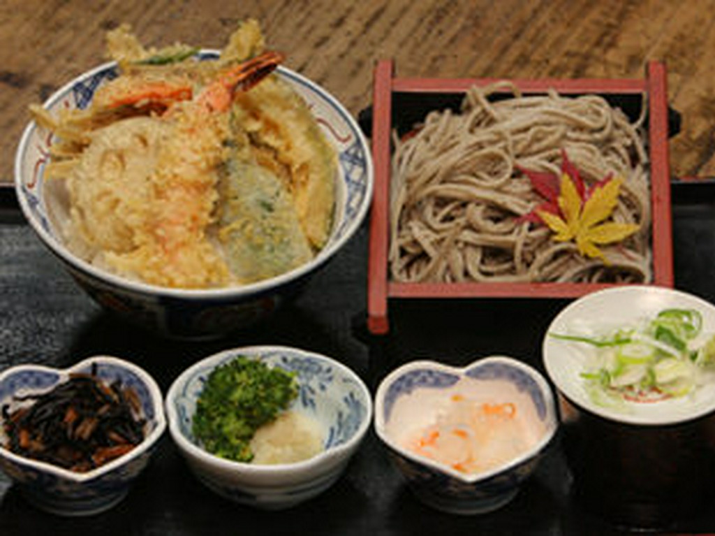 おそばと天丼のよくばりセット