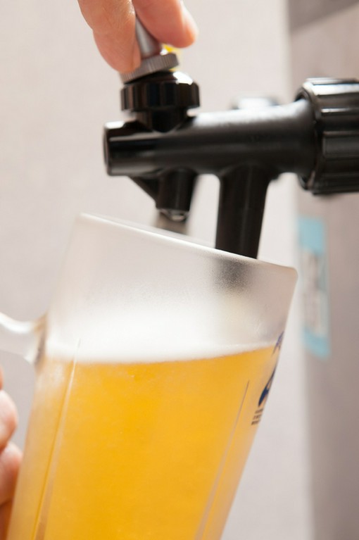 ビールの共に！山葵と愉しむ『やわらかタン』＆自家製『キムチ』