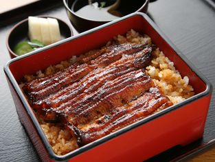 Unagi Takase