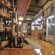 ランチ時やお仕事帰りの1杯に気兼ねなくご利用ください。静岡の居酒屋メニューと裏メニューもある地酒をたっぷりご堪能ください。