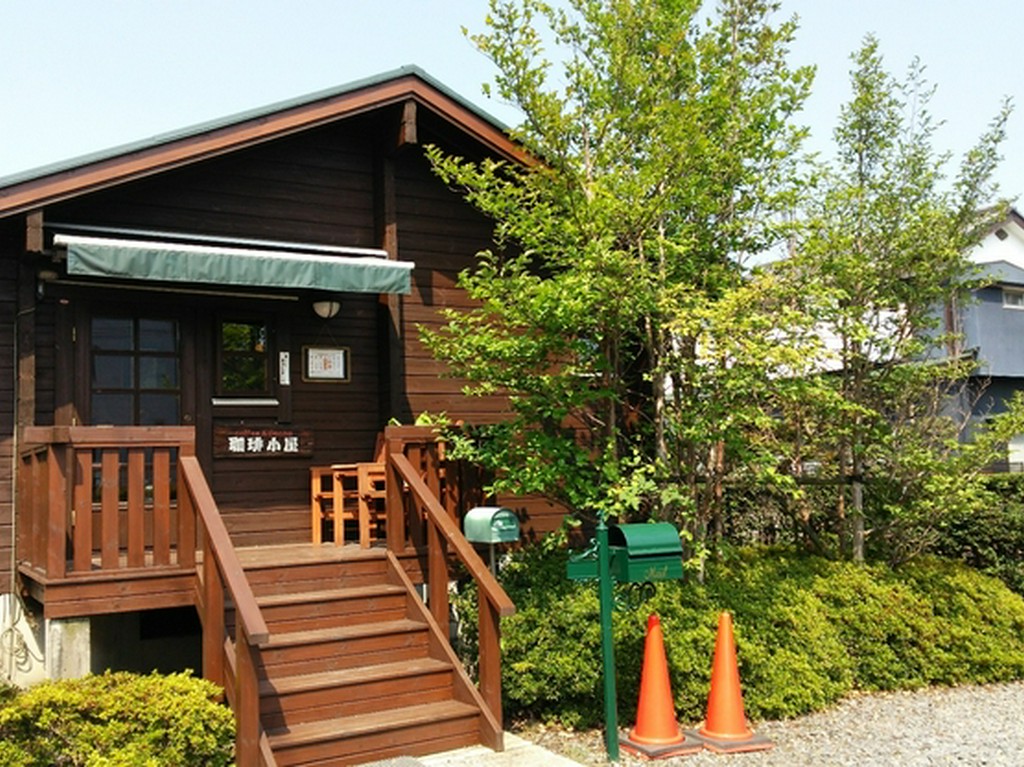 フィンランド製ログハウスが目印です