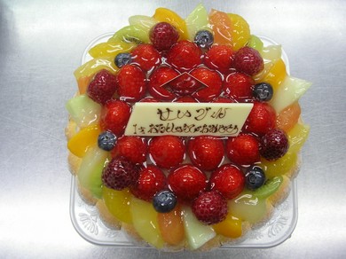 フルーツデコレーションケーキ　＜3800円～＞