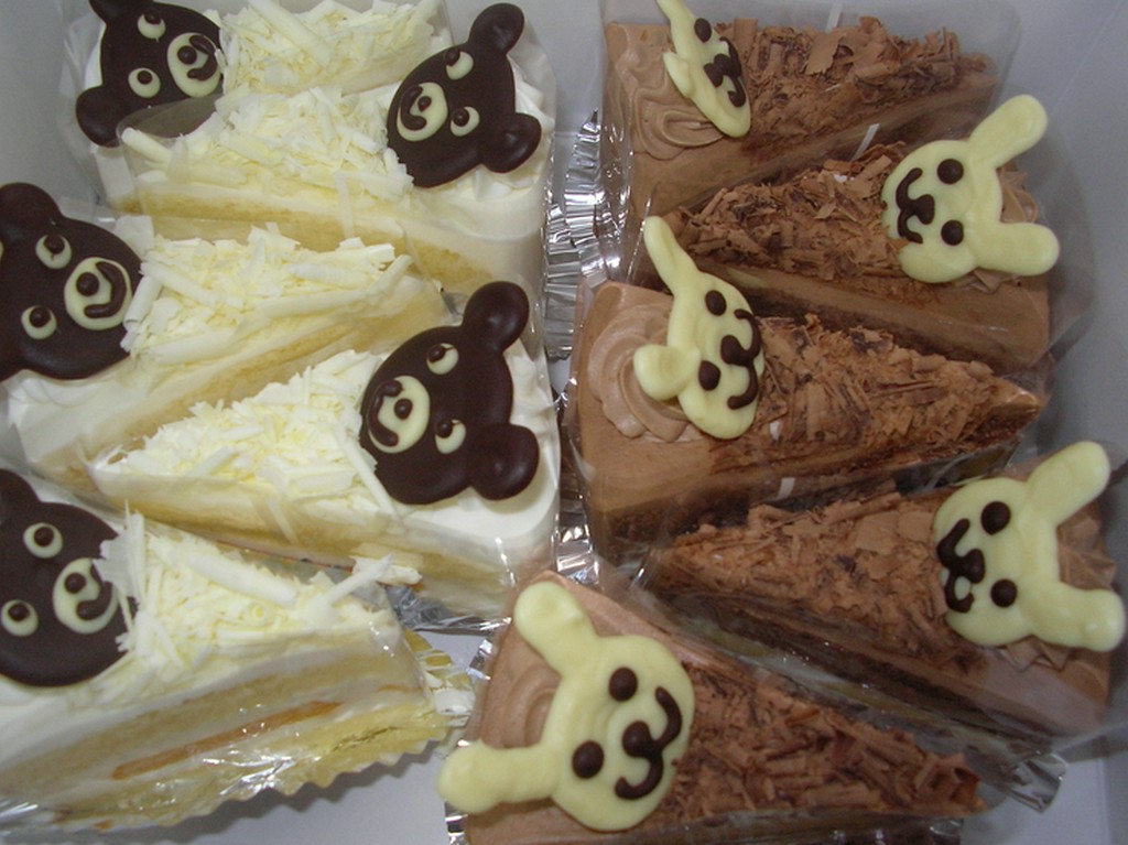 各種ケーキ　＜350円～＞