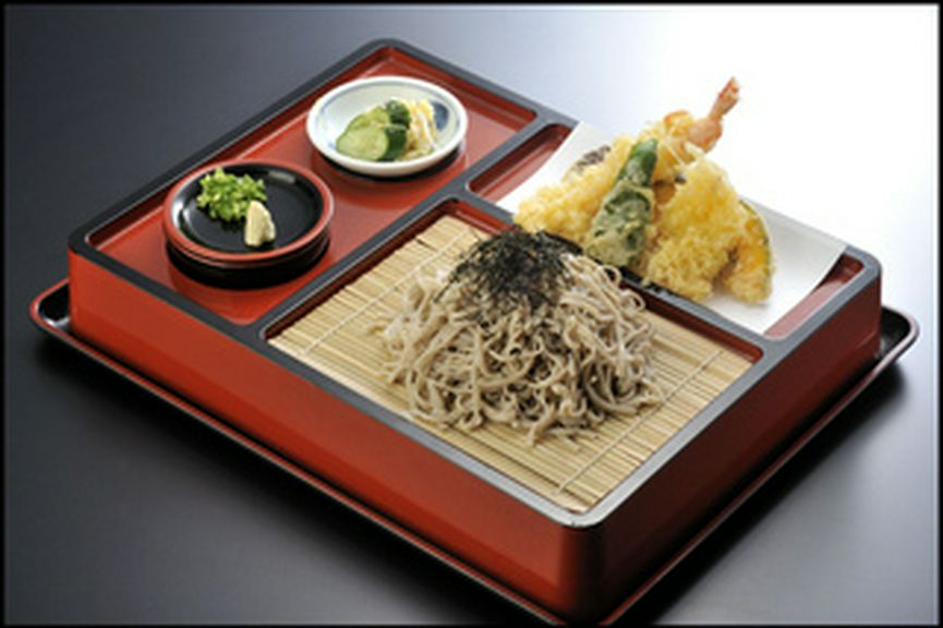 「天ぷら耶馬ザルそば」定食メニューも抜かりない味