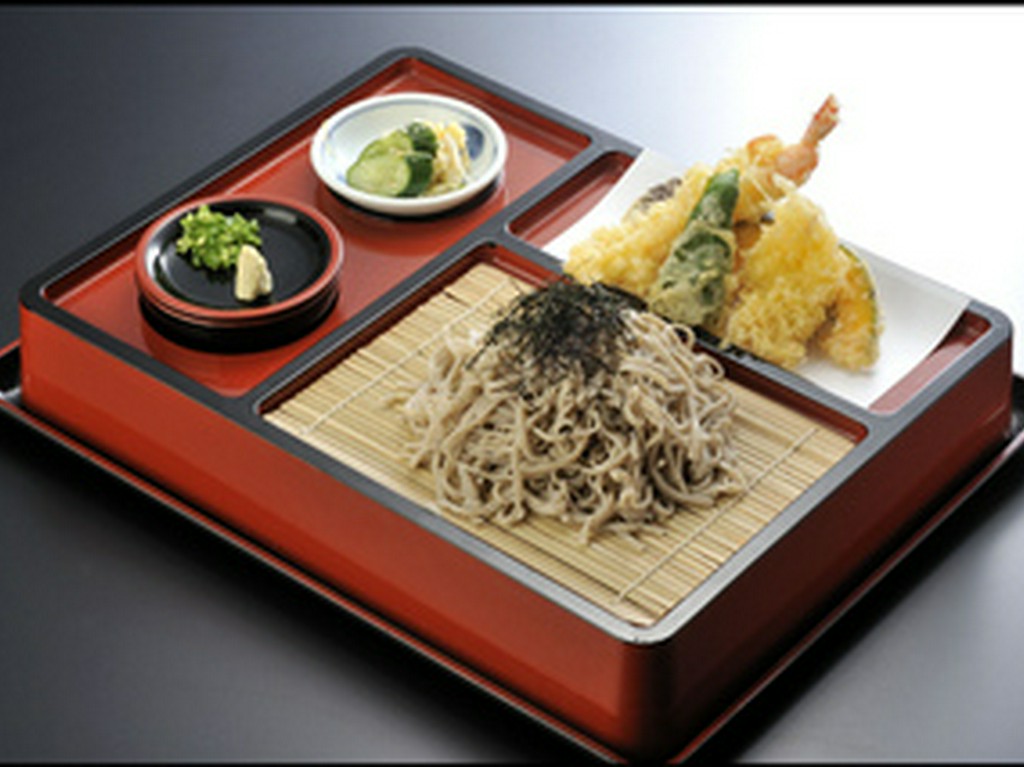 「天ぷら耶馬ザルそば」定食メニューも抜かりない味