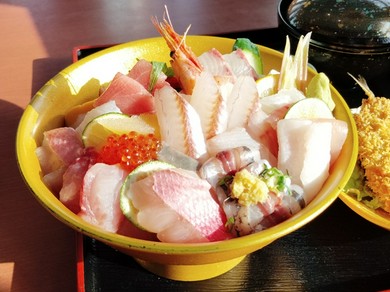 人気№１ 海鮮丼