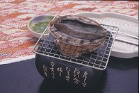 房州千倉産のあわびは料理人たちにとっては１級品と言われてます。
おどり焼きは最高の食べ方です。