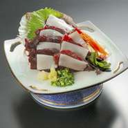 房総は鯨の名産！白皮と赤身を一緒に食べるのが通！