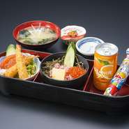 ネギトロといくら丼セット。
生×なお子様には、カレーにも変更出来ます。