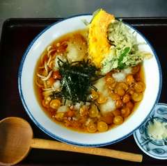 なめこそば